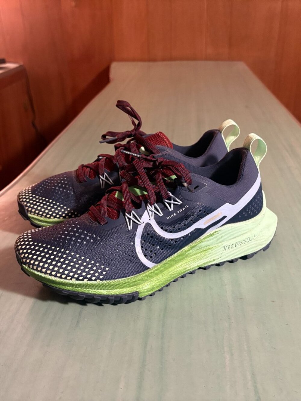 Womens Nike React Pegasus 4 Trail Running Shoes Size 7.5 DJ6159-403